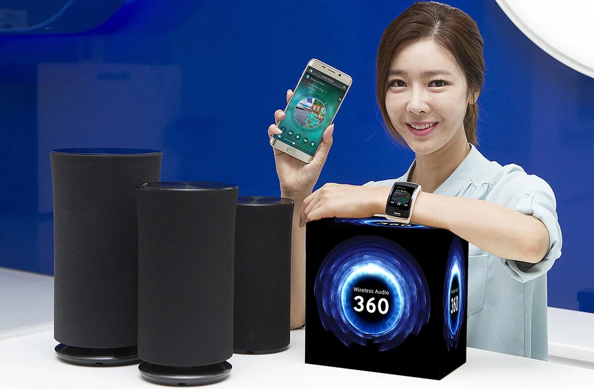 Как слушать телефон с колонки. Wireless Speaker r1 колонка. Акустика r5 Samsung. Самсунг 360 колонка. Samsung колонка беспроводная.