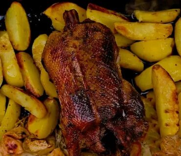 Запечь утку в рукаве с картошкой
