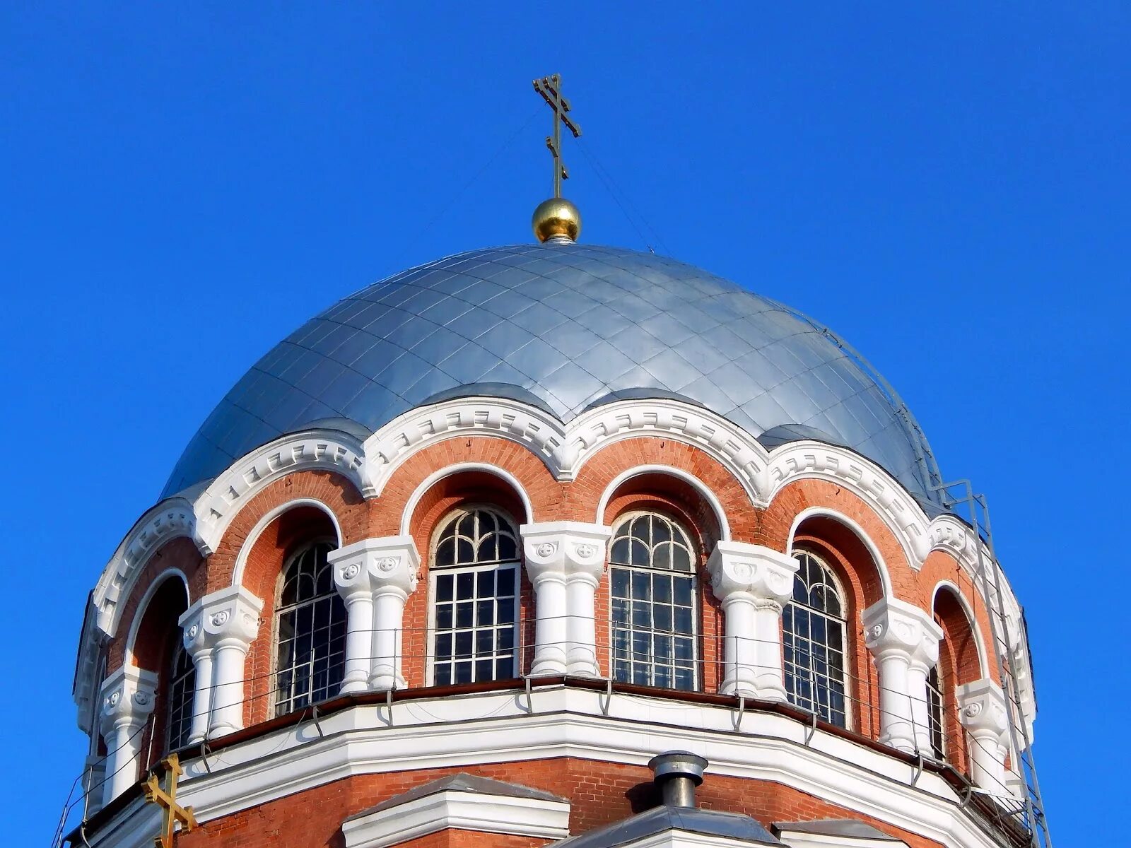 центрические купольные здания византия. никольский собор русско-византийский стиль. храм византия купол. купол византийский стиль. крестово купольная церковь византия.