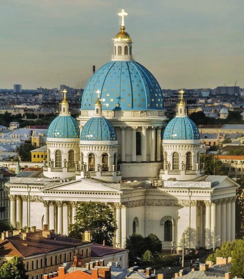 Храм находится в санкт петербурге. Соборы санкт-петербурга. главный храм санкт-петербурга. троице-измайловский собор и исаакиевский собор. главный собор спб.
