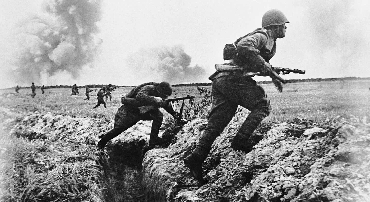 Советская пехота атака 1941. В бою солдаты ВОВ 1941-1945 советские.