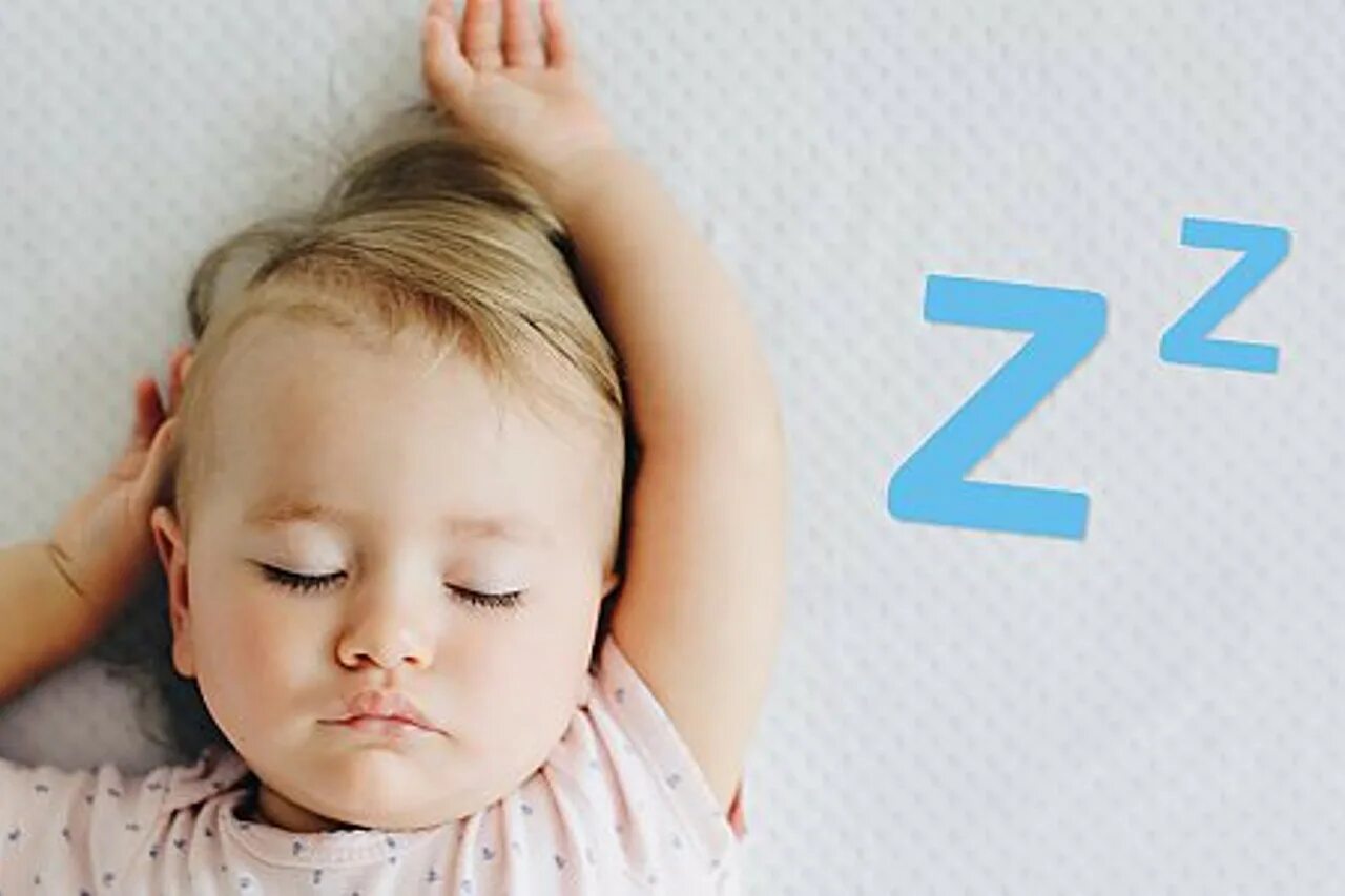 Полезный сон для грудничков. Что делать если ребенок плохо спит ночью. Беспокойный ребенок. Спящие малыши. 10 месяцев ребенку.