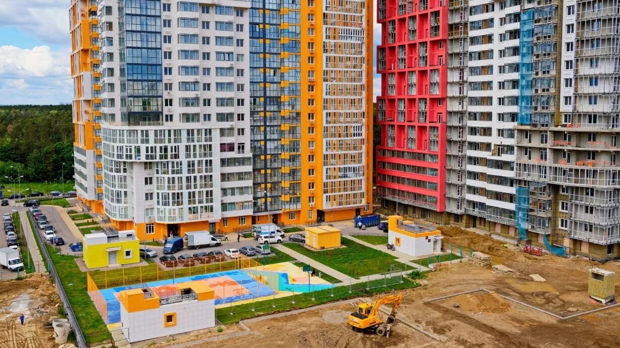 Квартиры жк крылатский. Мфк крылатский. Жк крылатское рублевское шоссе. Жк крылатский школа. Жк рублевское шоссе 70.