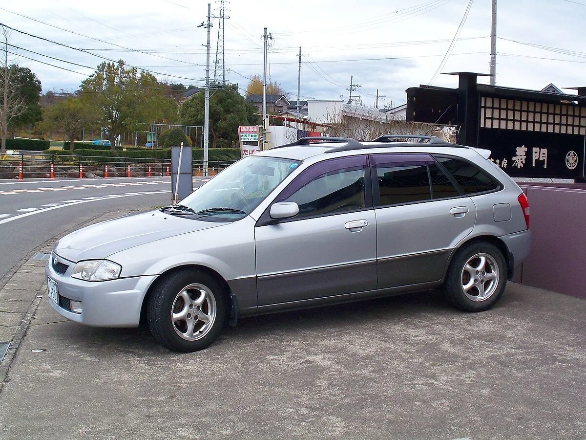 Mazda familia s-Wagon. Mazda familia Wagon. Мазда familia s Wagon. Мазда Фэмили с вагон 2000.