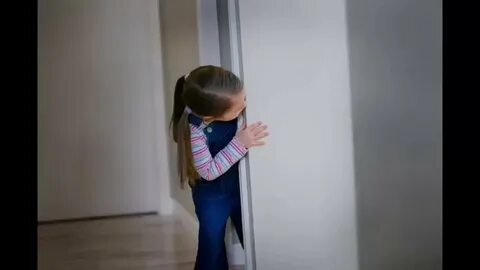 В углу стоял небольшой