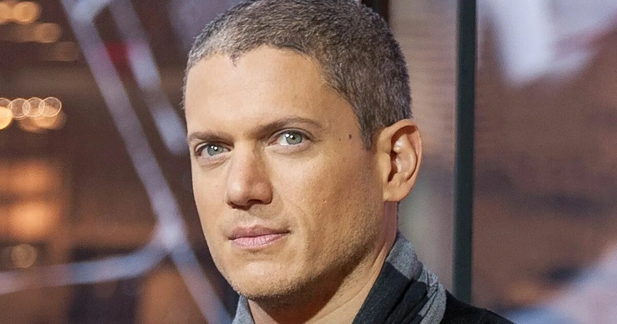 Джим парсонс роли. Кинорежиссёр дэвид ферниш и элтон джон. Артисты нетрадиционной ориентации. Роберт паттинсон. Евгений бороденко квн.