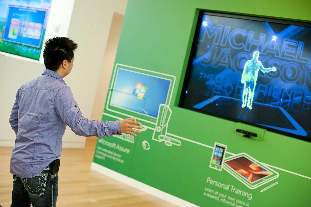 Interactive 5. Майкрософт кинект. Система Kinect. Интерактивный человек. Дополненная реальность в медицине.