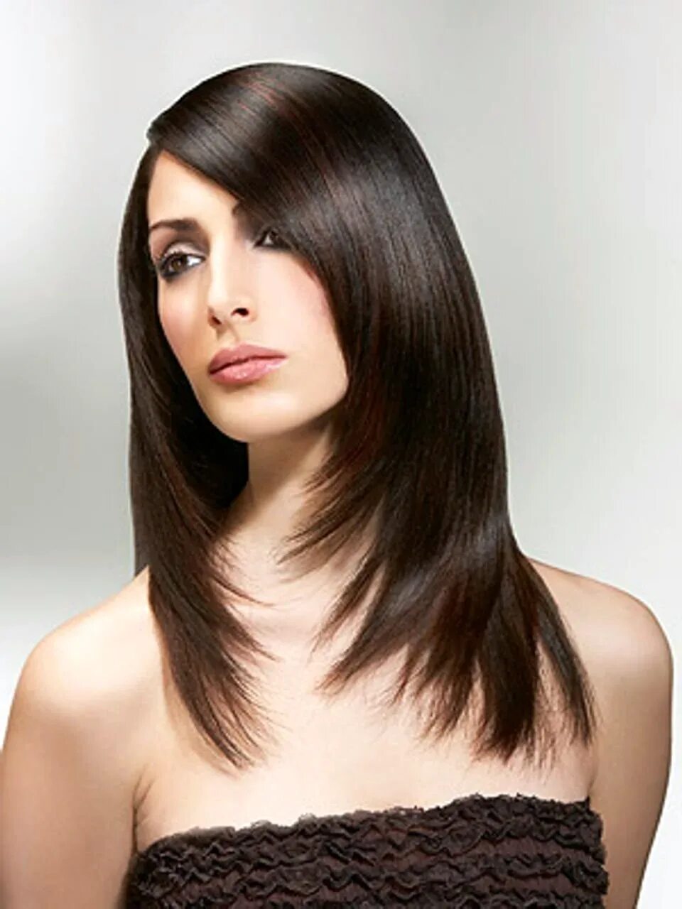 Прогрессивная стрижка. Стрижки женские на длинные. Прогрессивные стрижки женские. Пргресивнная формы стрижки. Прогрессивная форма стрижки.