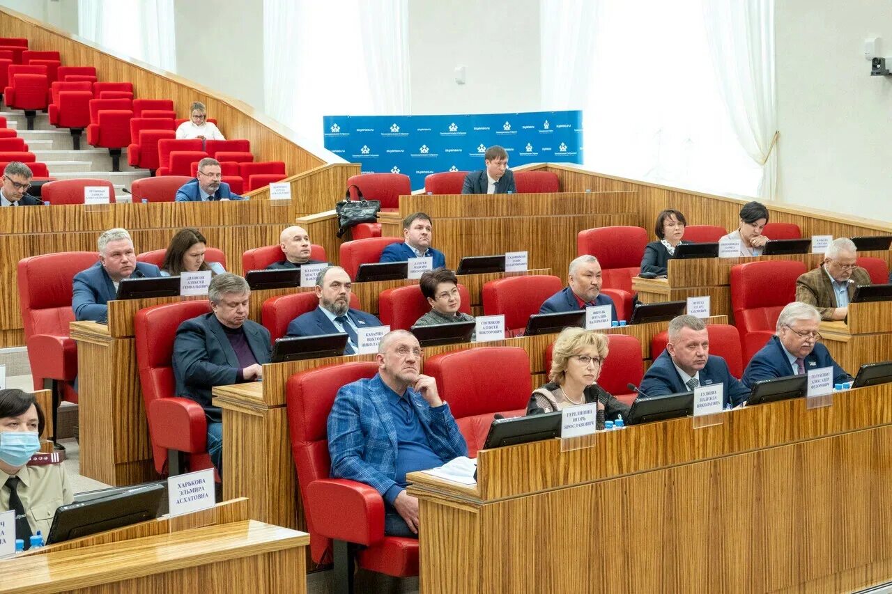 Собрание партий. Собрание партии. политическая партия заседание. законодательное собрание янао. овк ямало ненецкого автономного округа.