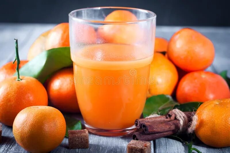 Мандарин сок. Сок из мандаринов. Таиландский мандариновый сок. Всплеск мандаринового сока. Мандаринов сок купить