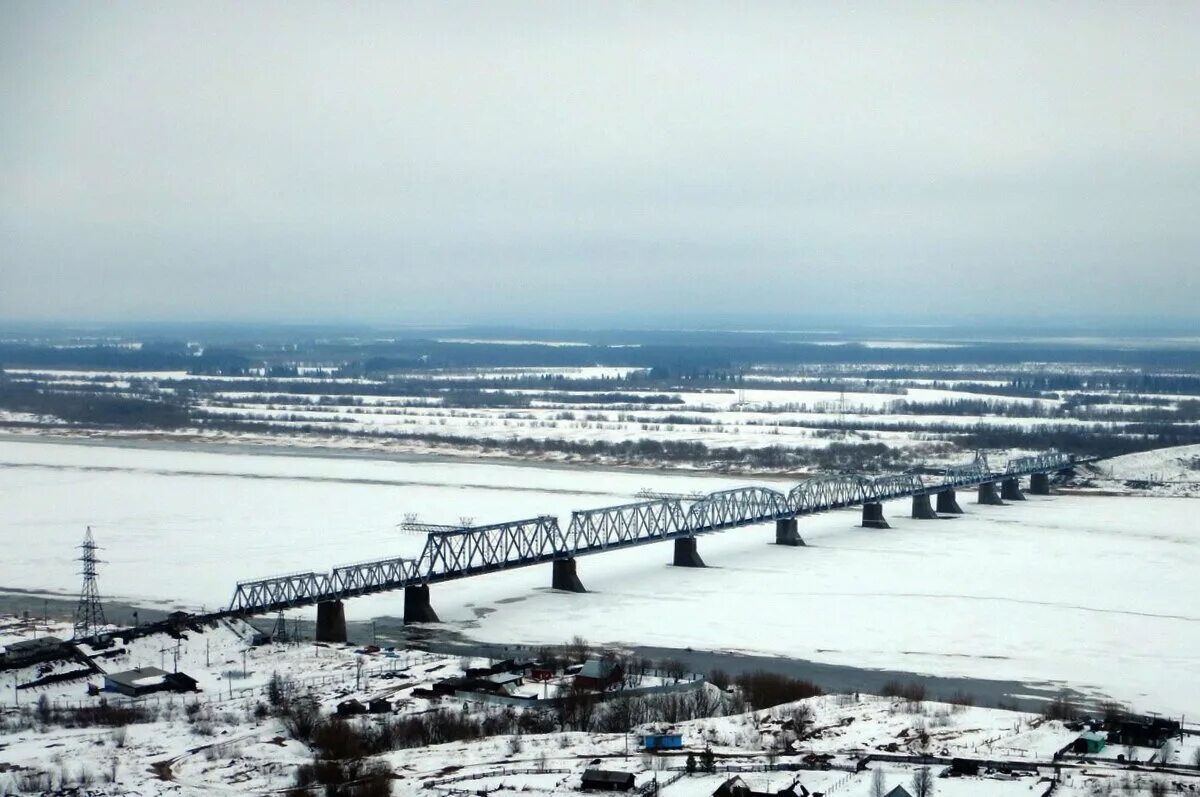 Железнодорожный мост Печора. Мост через реку Печора Республика Коми. ЖД мост Печора. Усинск ЖД мост. Россия республика коми печора