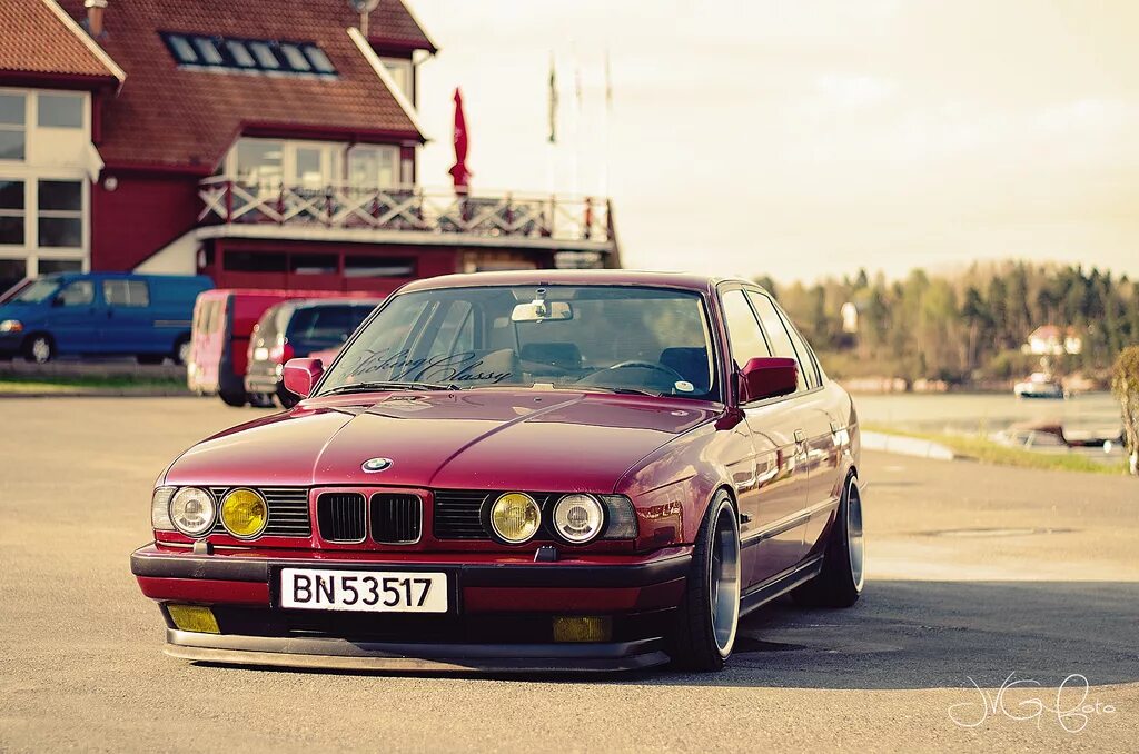 Почему е34. BMW 34. BMW e34. BMW e34 стенс. BMW e34 stance.