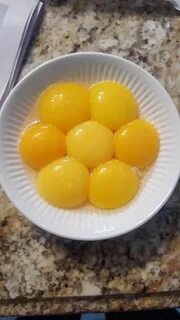 Куда день желтки