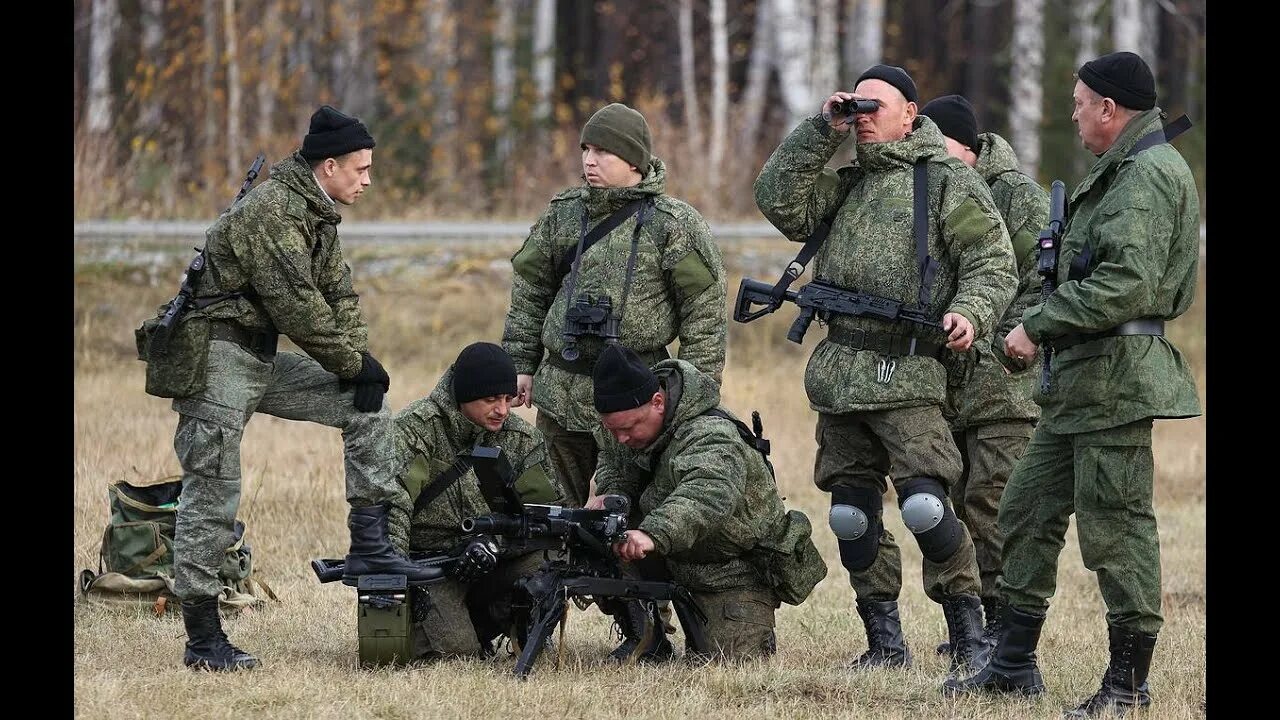 Солдаты на полигоне. Российские солдаты мобилизованные на полигоне. Мобилизованные на полигоне. Стрельбы в армии.