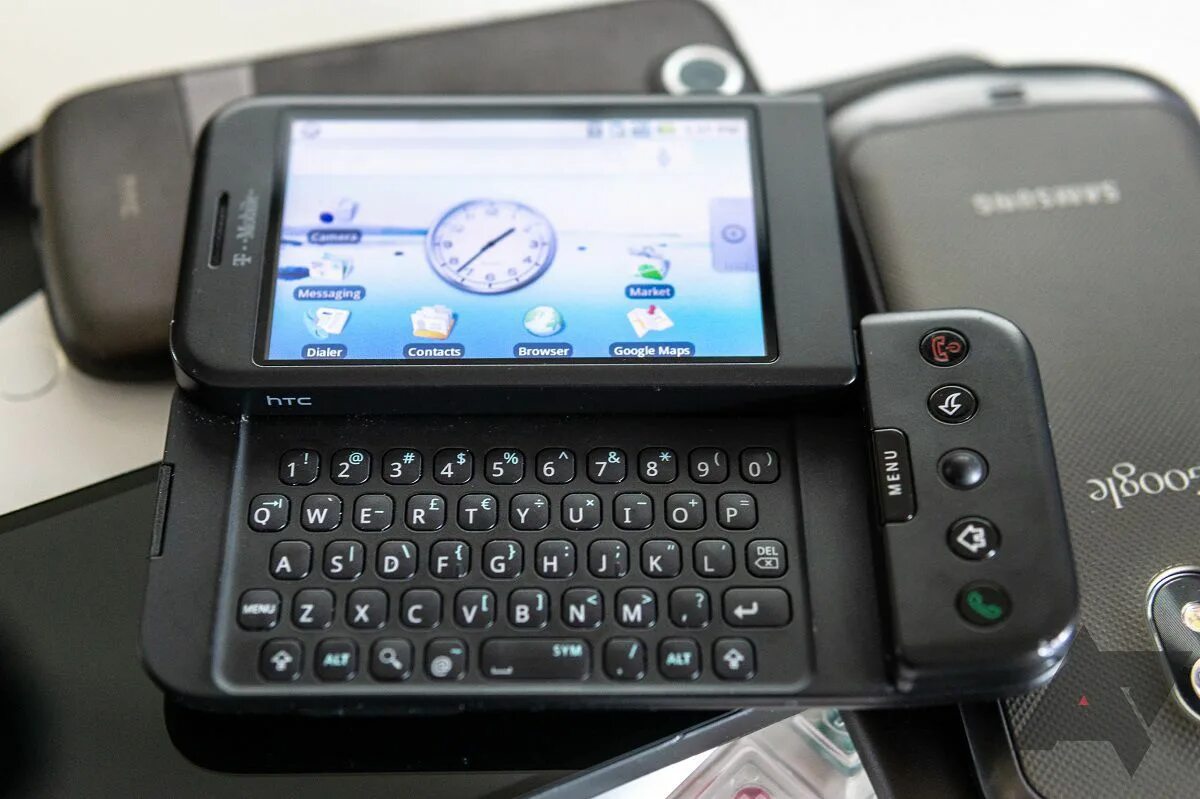 T mobile one. Htc dream 2008. htc dream g1. htc t mobile g1. htc android 1.