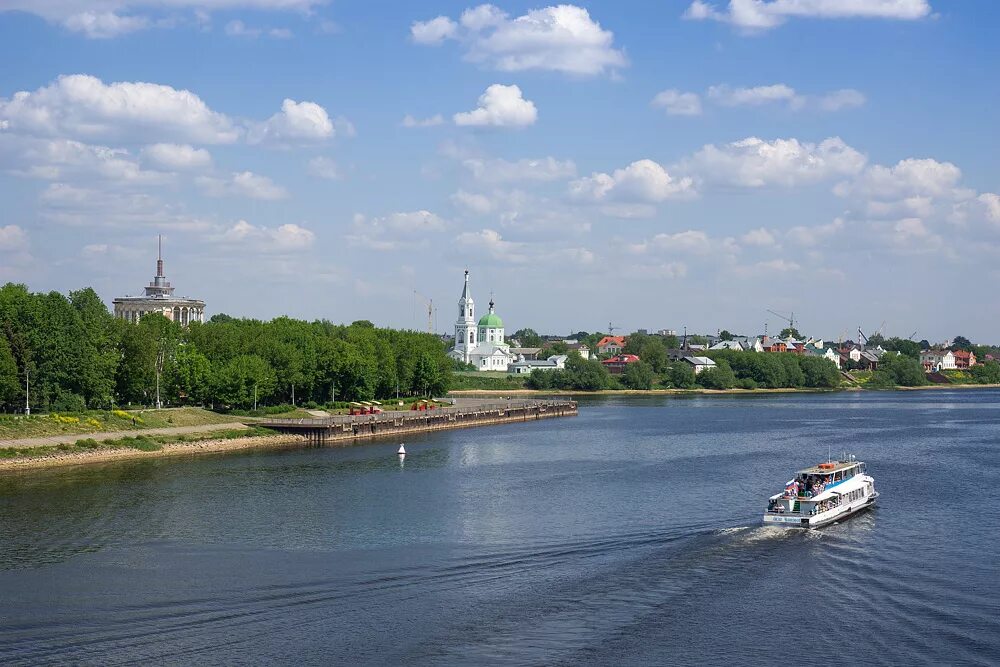 Тверь достопримечательности Волга. Набережная Степана Разина Тверь. Тверь летом. Тверь красивые места.