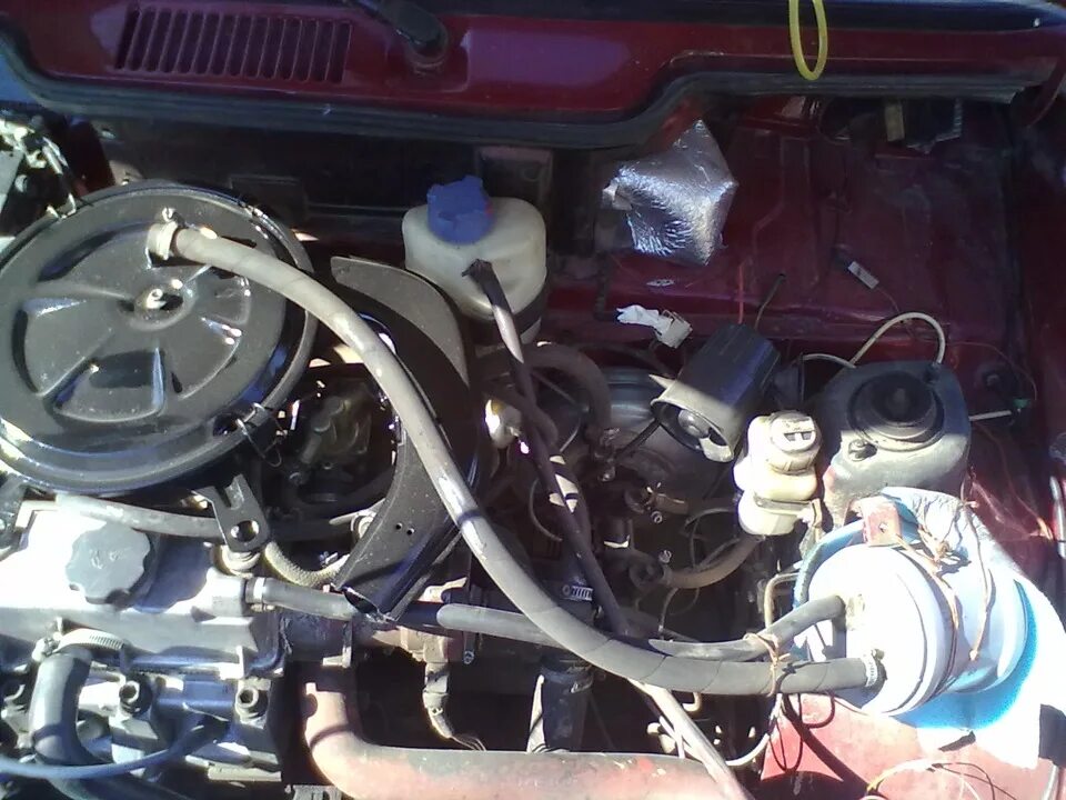 Вентиляция картера ока 11113. Сапун 2109. Клапанная крышка ока 11113. Сапун ваз 11113 ока. Двигатель д 245 кидает масло через сапун.