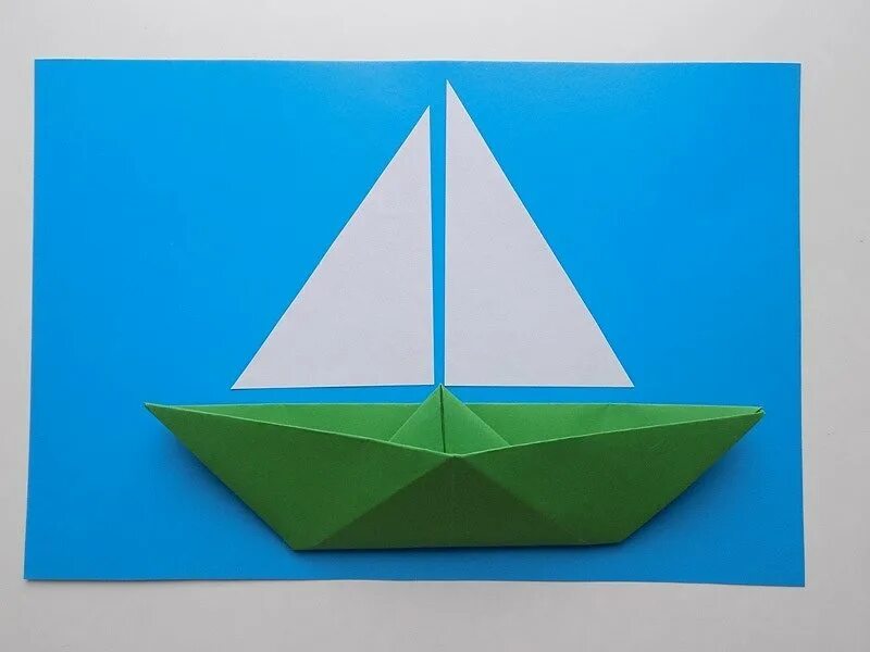 Поделка корабль из картона. Класс кораблик. Оригами двухпалубный кораблик. Кораблик из картона своими руками. Корабль из картона.
