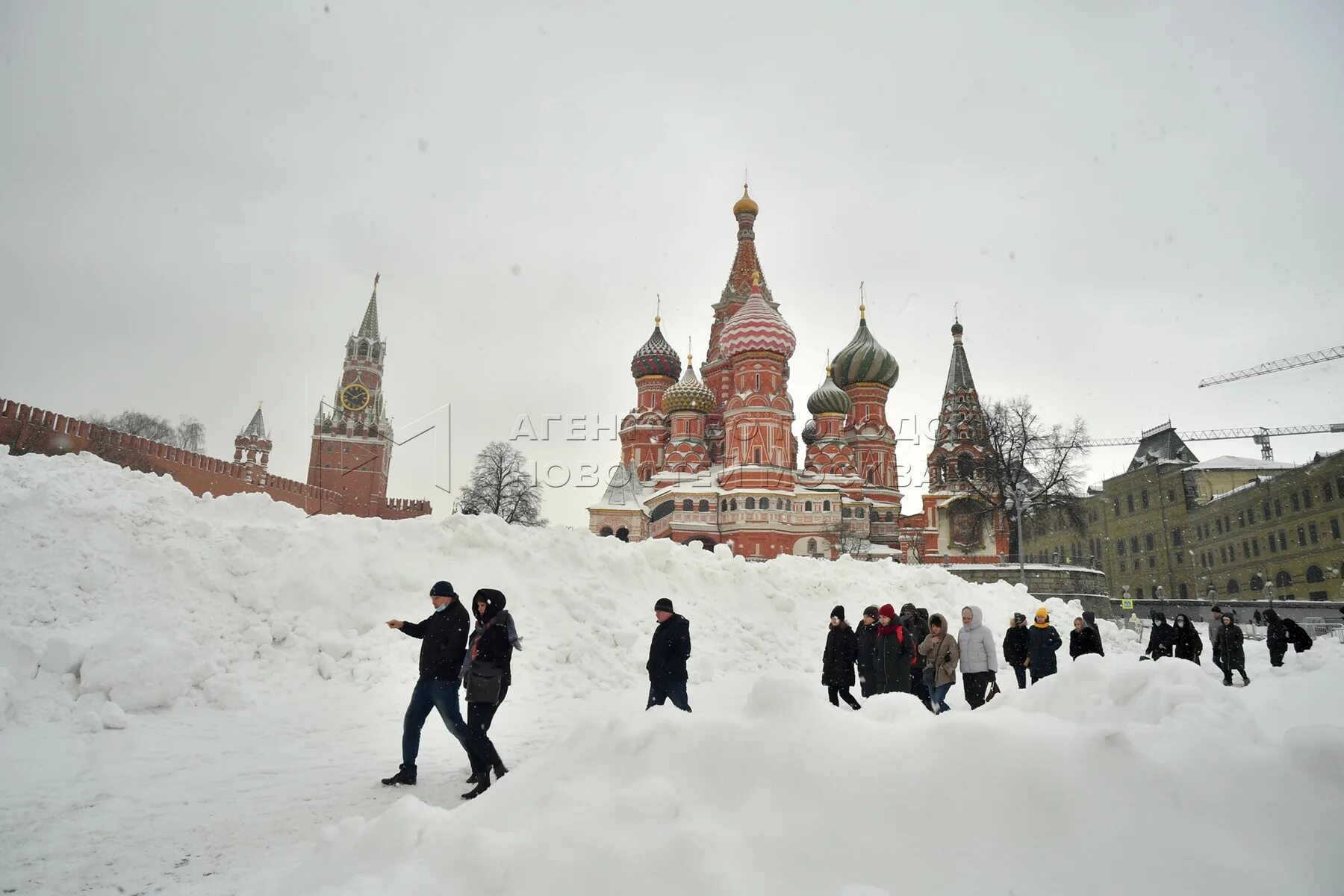Горожане зимой. Похолодание в москве. Пагөда москва. Москва в январе. Пагөда москва.