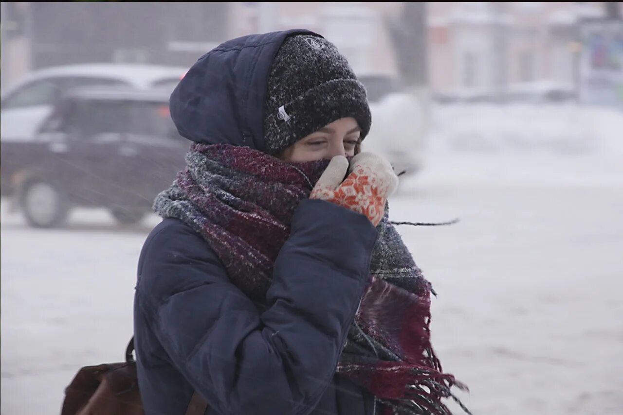 Наступают сильные морозы. Сильный Мороз. Аномальные Морозы в Москве. Аномальный холод в Москве. Холодно Мороз.