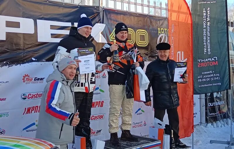 Кватро ижевск 2024. Победители автогонок ижевск 2001. автогонки ижевск 2023 4 января. чемпионат удмуртии по трековым автогонкам 2023 1 этап фото. автогонки ижевск 04 01 2023.