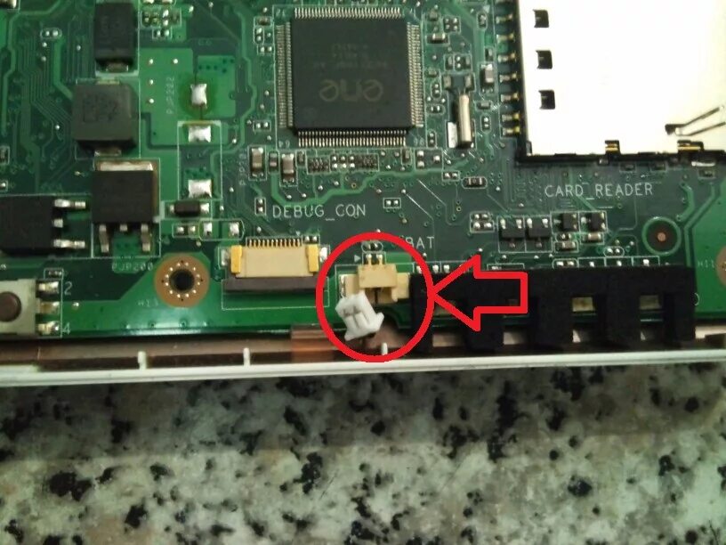 Батарейка биос для ноутбука asus a52j. Где биос на ноутбуке. Чип биос ноутбук hp. Микросхема биос на ноутбуке hp. Батарейка bios acer s3.