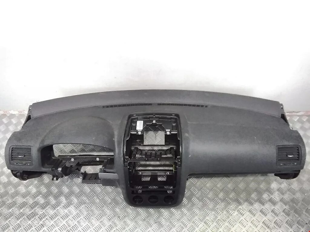 Торпедо (панель передняя) Volkswagen Golf 5, Golf 5 - buy at the price of 6,160.