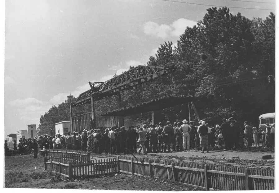 Старый город белев. Сталиногорск 1941 год. Ул советская 23 город белев. Старый алексин тульская область. Старая автостанция в г.