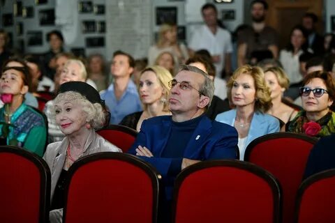 Премьеры большого