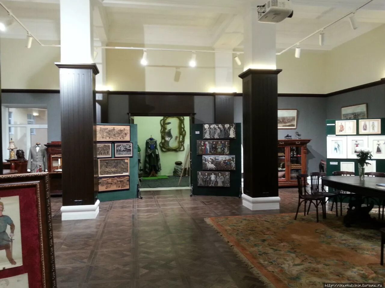 Ленфильм экскурсии музей в санкт-петербурге. Студия ленфильм экскурсии в санкт-петербурге. Музей ленфильма в санкт петербурге адрес. Ленфильм х музей. Экспонаты в музее ленфильма.