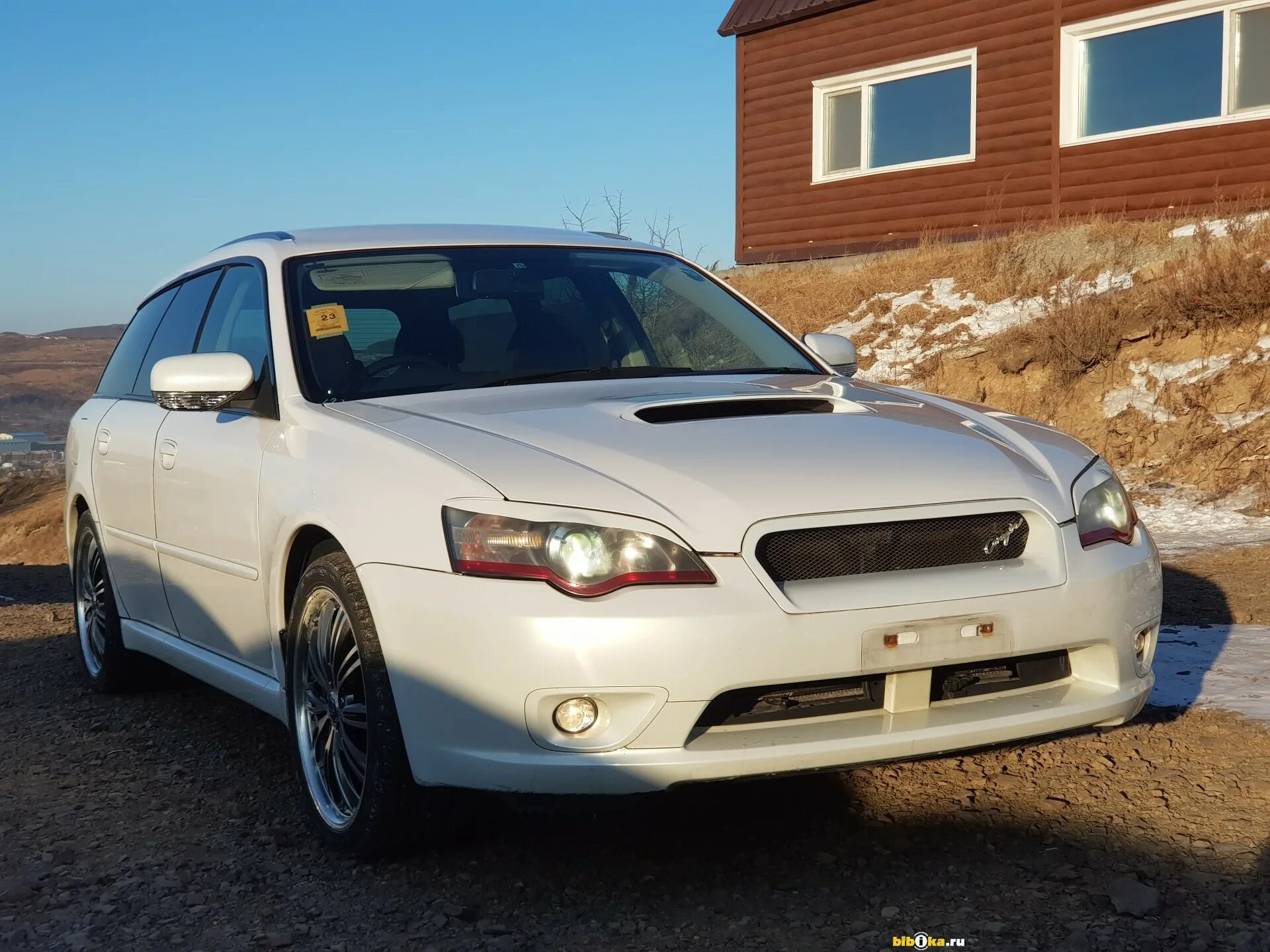 Купить subaru владивосток. Легаси 2004. Субару Легаси 2004. Subaru Legacy 2004 салон. Субару Легаси 1998 универсал.