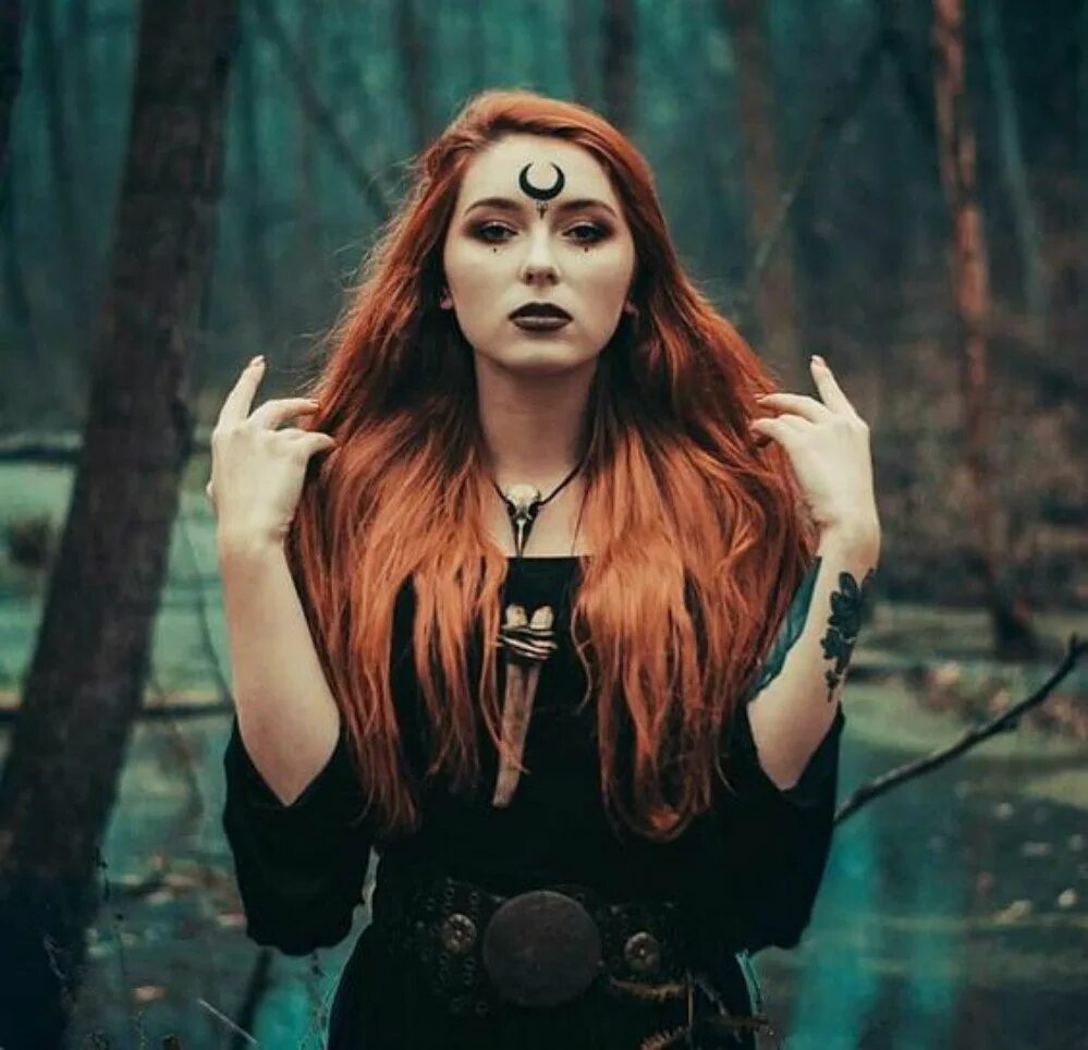 Как выглядят реальные ведьмы Baph O Witch Fetixh ¬ Grunge on Instagram: "Coat: @punkravestore Model/ MUA/ Pho