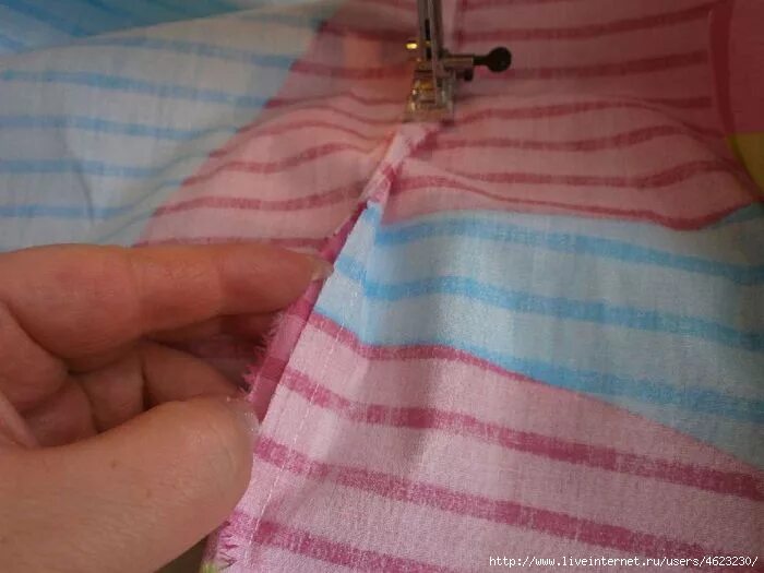 Шов для постельного белья пододеяльник. Запошивочный бельевой шов для постельного белья. Как правильно прошить постельный шов. Соединительный бельевой запошивочный шов. Шитье простыни на машинке.