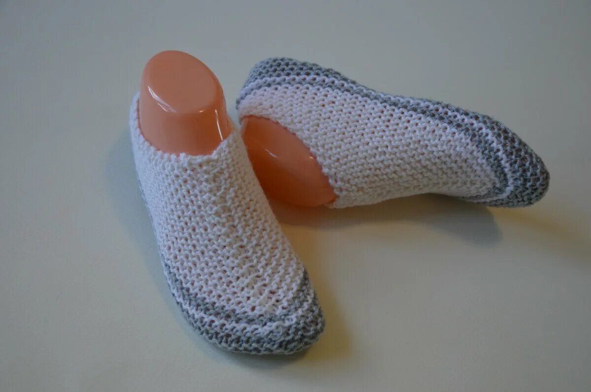 Следки за 2 час. Тапочки следочки таши деркач. таша деркач тапочки следки. следки таши деркач тапочки. тапочки-следки 2025.