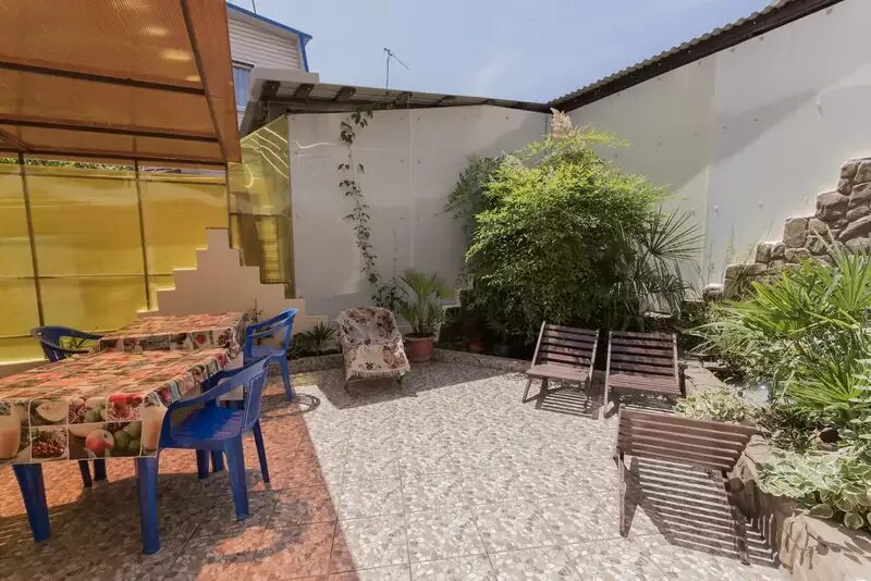 Адлер улица богдана хмельницкого. Гостевой дом у эммы адлер ул богдана хмельницкого , 15 а. Тихий дворик адлер богдана хмельницкого. Адлер ул хмельницкого. Адлер улица богдана хмельницкого дом 33.