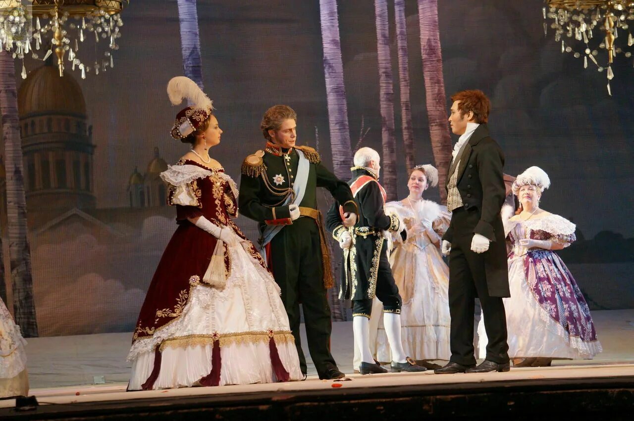 Первый спектакль состоялся. Онегин в опере Чайковского.