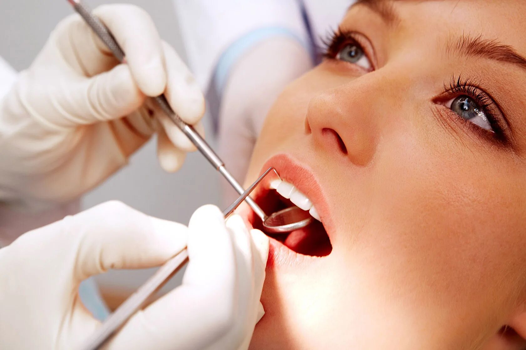 Курить после лечения зуба. Сайт стоматологии. Красивые зубы стоматология. Терапия стоматология. Профессиональная гигиена полости.