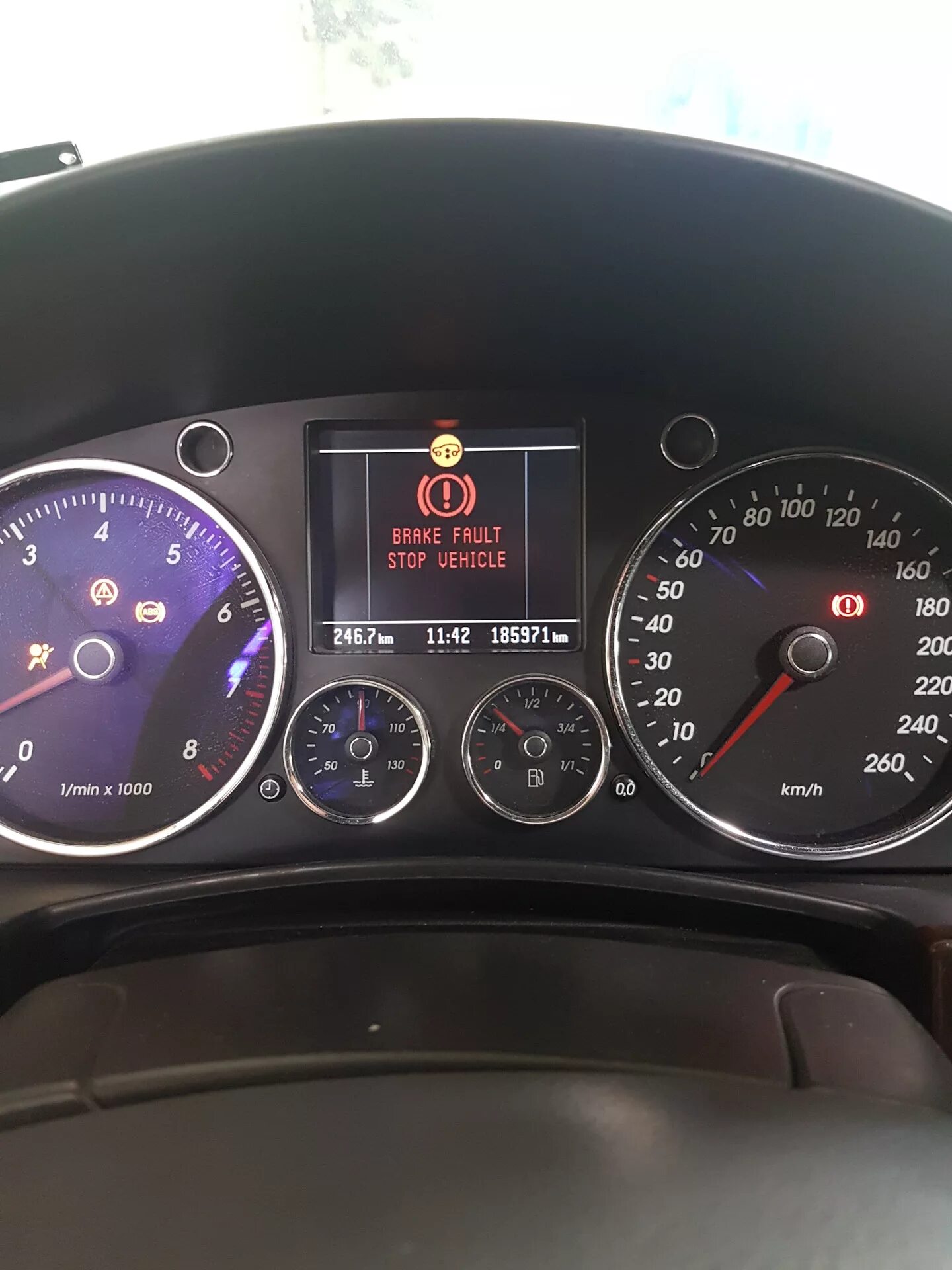 Stop faulted. Абс туарег 3,2. brake fault stop vehicle фольксваген туарег 3,2. ошибки фольксваген туарег. brake fault stop vehicle туарег 2004.