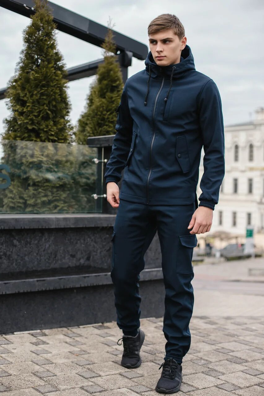 Зимний спортивный костюм для мужчин. Зимний костюм the north face мужской. Куртка со спортивными штанами мужские. Камуфляжный стиль мужской. Куртка с брюками мужская.