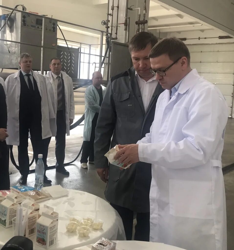 Молоко питьевое. Молочная продукция подовинновское. Молоко южноуральск. Молоко южноуральск. Подовинновское молоко завод.