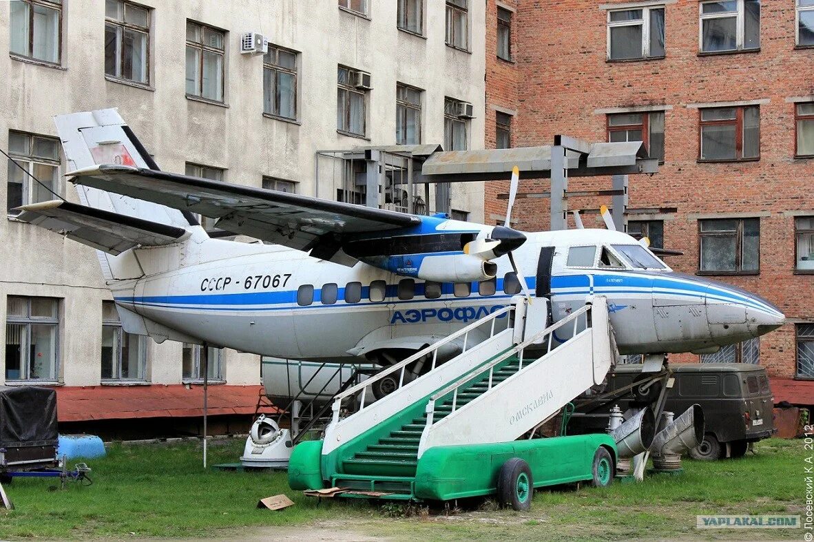 Омский авиационный колледж имени н.е Жуковского. ОМАВИАТ самолет. Авиационная Омск. Омский авиационный колледж Хмельницкого. Сайт омского авиационного колледжа