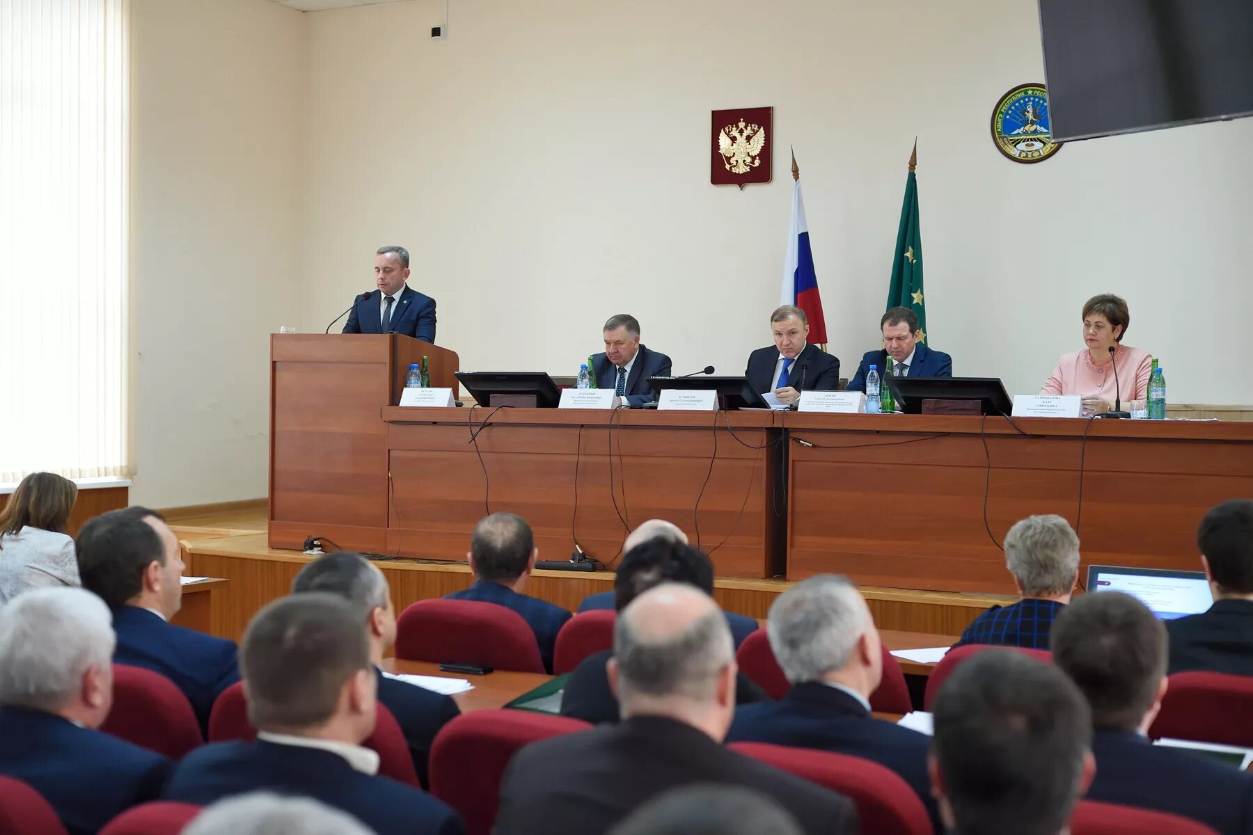 Депутаты госсовета хасэ республики адыгея. Депутат адыгеи. Депутаты муниципальных образований республики адыгея. Депутаты республики адыгея. Депутаты хасэ республики адыгея.