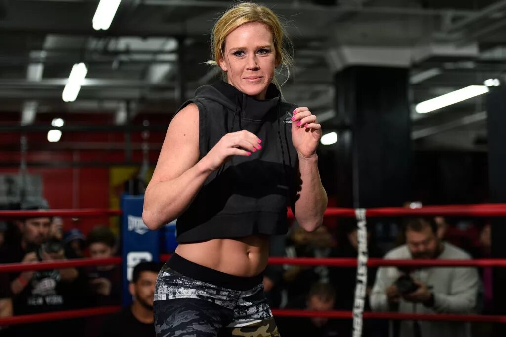Холе холм. Holly holm. юфс холли холм. холли холм фото. holly holm 2015.