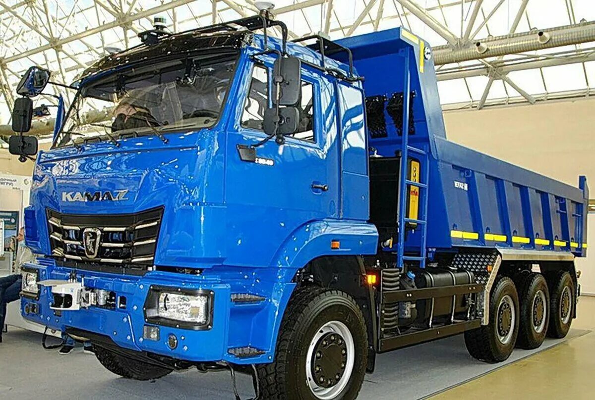 Новый сайт камаза. Новый камаз кроссовер. Камаз 54907 к6. Грузовики. Камаз 2642.
