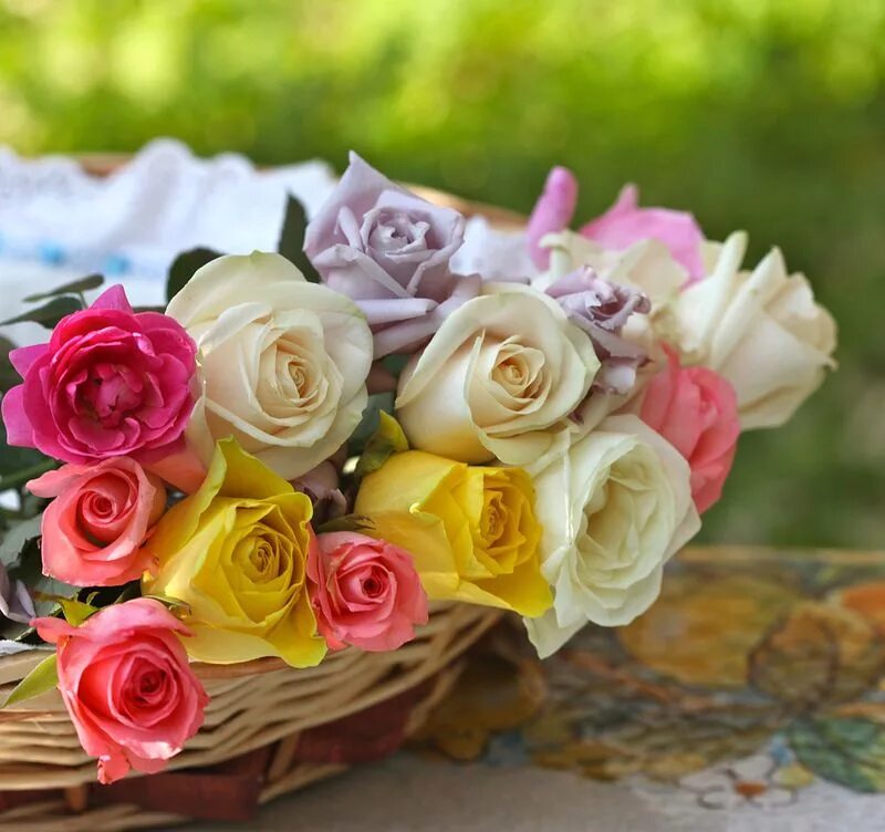 Пусть в доме всегда. Букет на счастье. Цветочки. Красивый букет счастья. Красивые цветы для подруги.