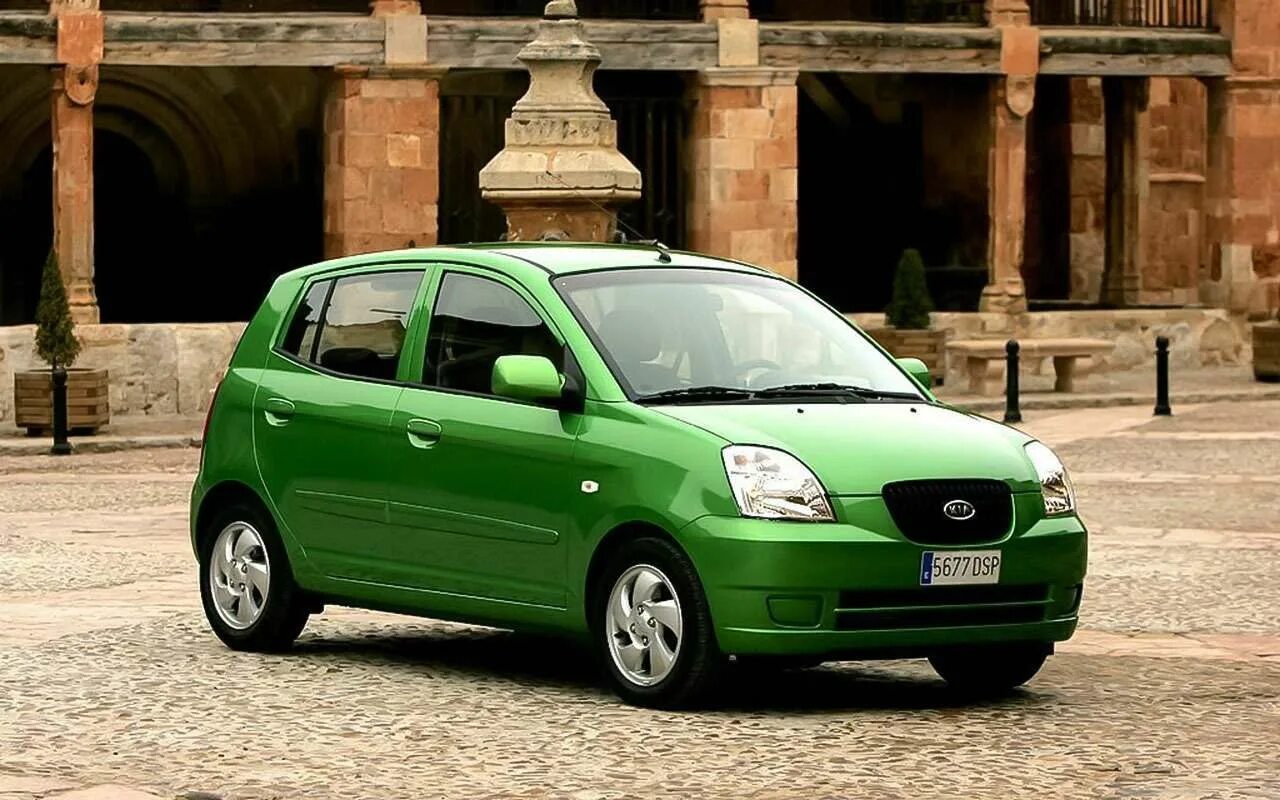 Купить машину за 300 тысяч. Киа Пиканто 2004. Киа Пиканто зеленая. Picanto 4. Kia Brisa.