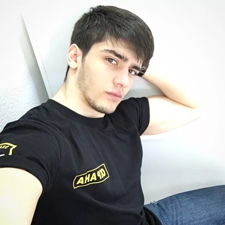 Молодой дагестанец