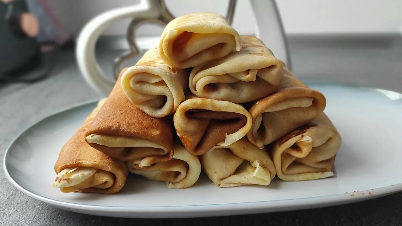 Блинчики фаршированные грибами. Фаршированные блины с грибами. Блинчики с жульеном. Блинчики с курицей и грибами и сыром. Фаршированные блины с грибами.