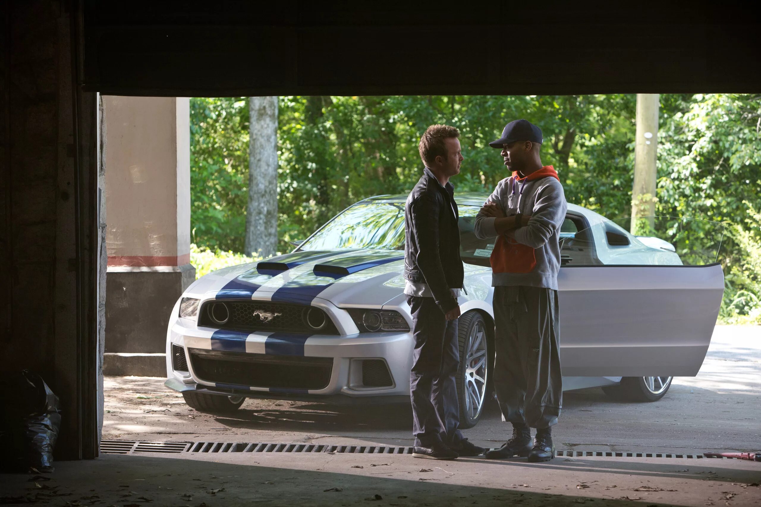 Need for speed жажда 2014. Need for speed жажда скорости 2014. need for speed: жажда скорости фильм 2014. аарон пол need for speed. джесси пинкман жажда скорости.