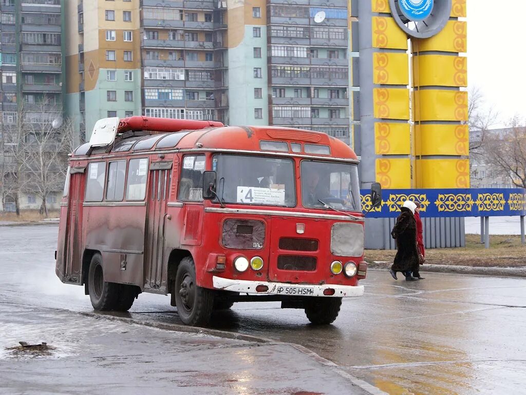 Автобус 14 г. ПАЗ 672 Костанай. Автобусы Рудный. Город Рудный автобусы. Списанные автобусы.